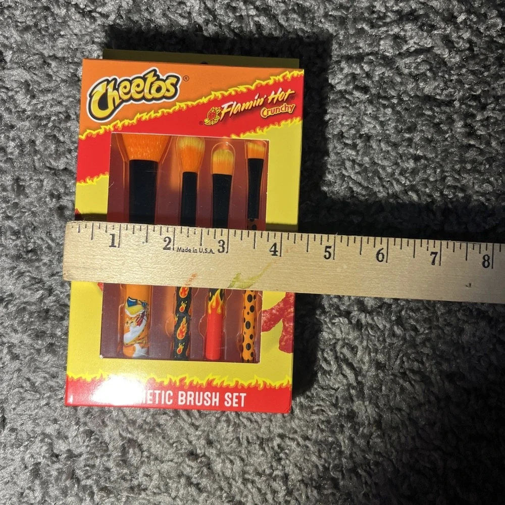 Cheetos Flamin' Hot‎ Crunchy Cosmetic Brush Set NIB